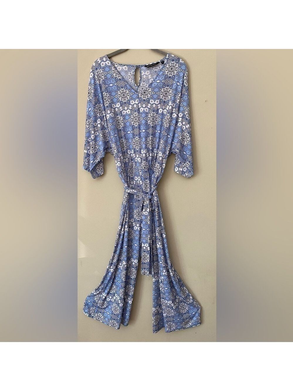 Nina Leonard Cropped Leg Pantsuit M NWT